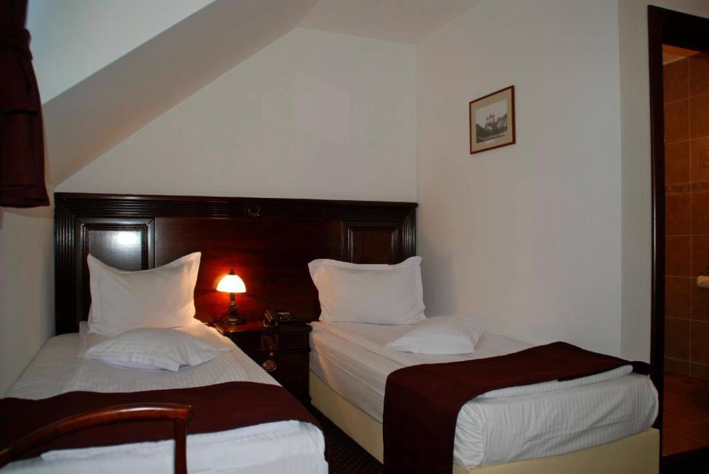 Hanul Domnesc Hotel Brasov Room photo